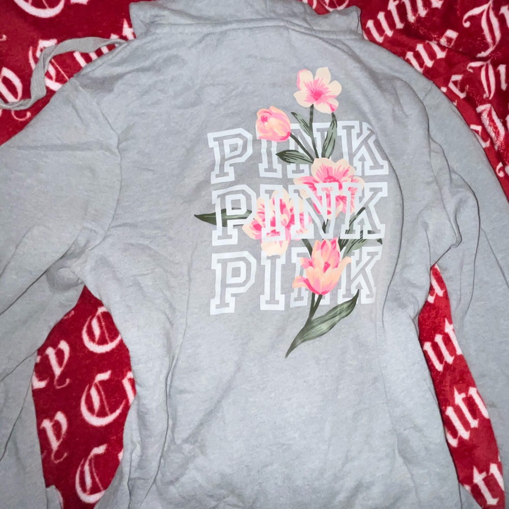 Zip up - Picture 4 of 7